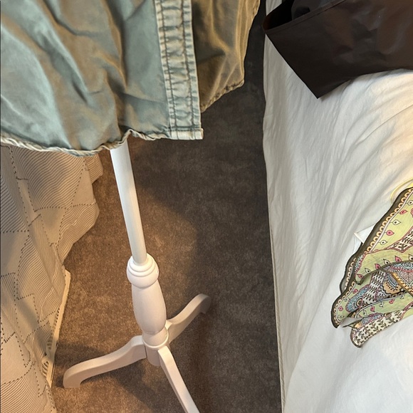 American Eagle Outfitters Olive Button Down Shirt - Picture 2 of 6